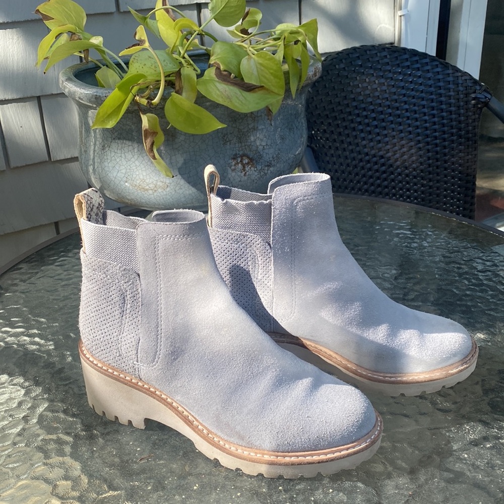 DOLCE VITA
Hasa Platform Booties - Huey Bootie